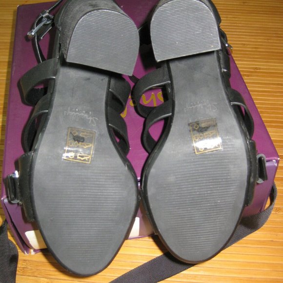 Shellys London Black Coessa Strappy Chunky Heel Sandals Size 6 NIB Open Toe - Picture 8 of 9